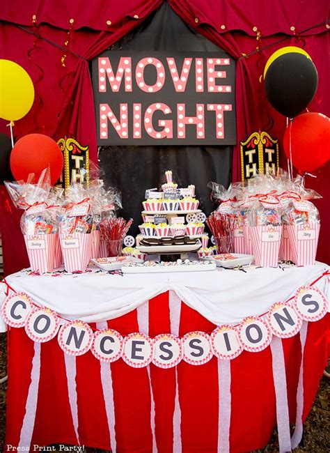 Perfect Backyard Movie Night Birthday Ideas [Easy Outdoor How To ...