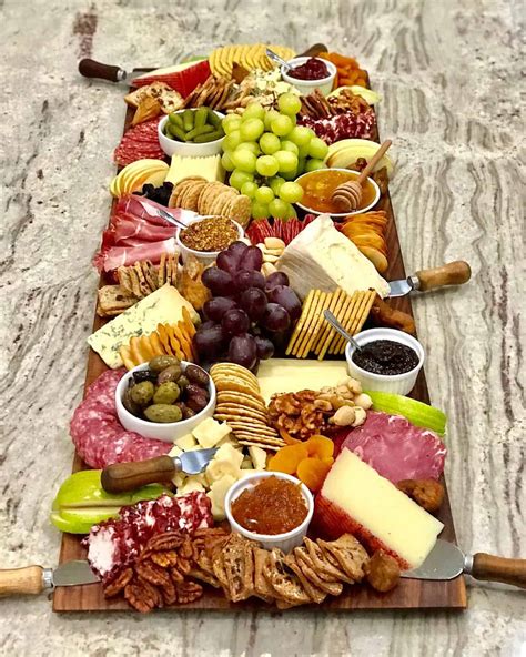 20 Easy Charcuterie Board Ideas - Recipe Gym