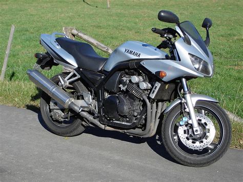 ヤマハ・FZ6-Sフェザー（Fazer）R6の姉妹車でちょっと気になるバイク…だった | abundant Mylife