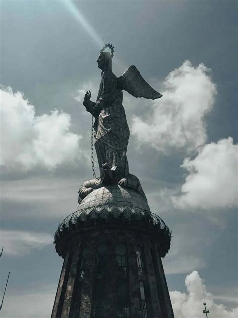 El Virgen del Panecillo: Best Viewpoint of Quito, Ecuador