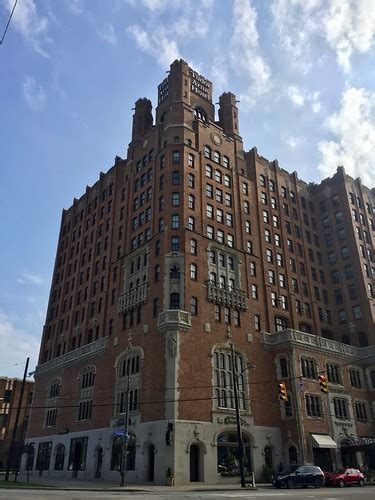 Tudor Arms Hotel, University Circle, Cleveland, OH | Flickr