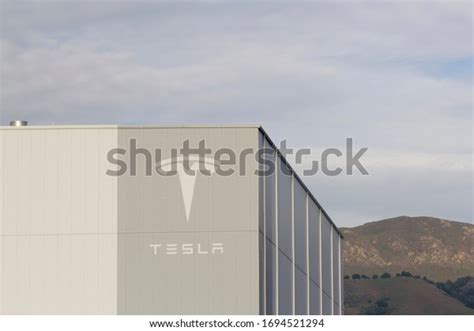 24 Battery Storage Facility Tesla Royalty-Free Images, Stock Photos ...