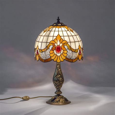 Bedside Tiffany stained glass lamp for interior decoration