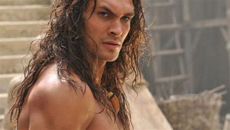 See Jason Momoa As The Crow In First Revealed Footage | GIANT FREAKIN ROBOT