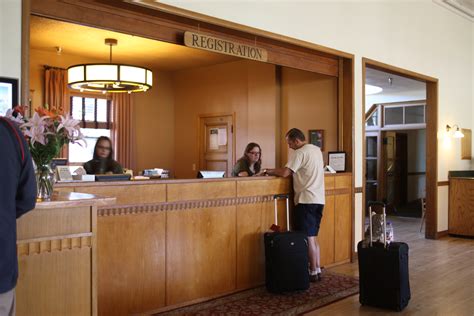 File:Mammoth Hot Springs Hotel, registration desk (9396311882).jpg ...