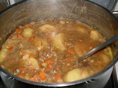 How to Make Scouse, the Traditional Liverpool Stew - Delishably