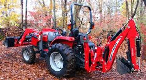 Massey Ferguson Sub-Compact & Compact Backhoes BH3222 | Midwest Equipment