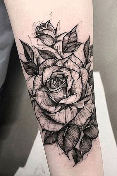 Update more than 78 black and white rose tattoo super hot - esthdonghoadian