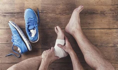 10 Best Shoes For Peroneal Tendonitis [Men & Women]