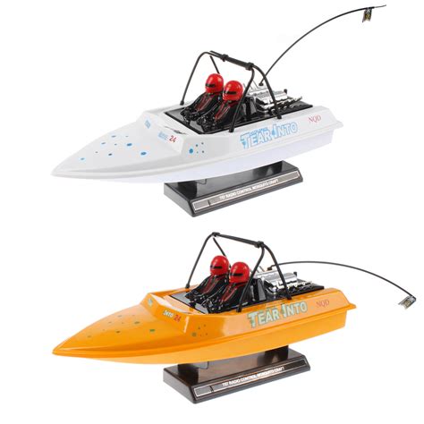 Remote Control Tear Into Racing Jet Boat RC | Grelly UK