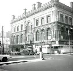 Bradford Mechanics' Institute © Alan Longbottom cc-by-sa/2.0 ...