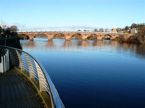 Perth Bridge and the River Tay © Dr Richard Murray cc-by-sa/2.0 :: Geograph Britain and Ireland