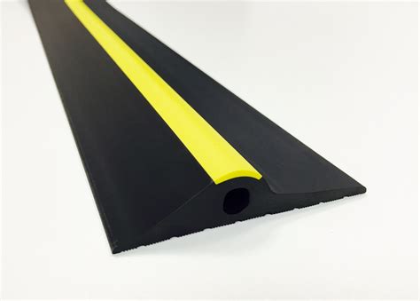 ! 20MM BLACK YELLOW RUBBER GARAGE THRESHOLD SEAL | Garage Door Seals