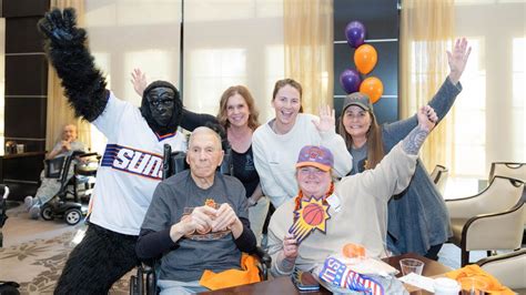 Phoenix Suns Gorilla delights hospice patient - AZ Big Media