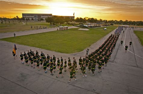 III Corps and Fort Hood Soldiers celebrate Army's birthday with huge esprit de corps run ...