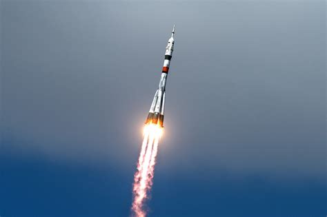 Russia suspends Soyuz rocket production amid coronavirus - SpaceNews