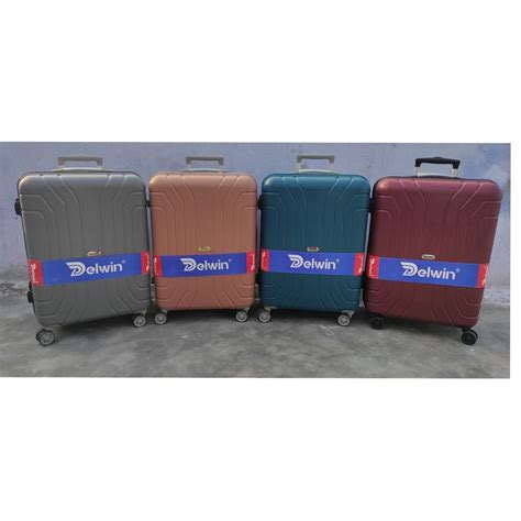 Multicolor Trolley Suitcase at Rs 1800/piece in New Delhi | ID: 2851820622591