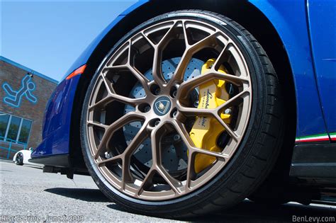 Lamborghini Huracán wheel - BenLevy.com