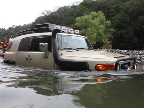 ¿Por qué es necesario equipar un Snorkel en un 4x4?