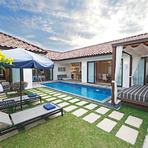 Holiday Villa Pantai Indah Bintan Island - Luxury Villa Resort