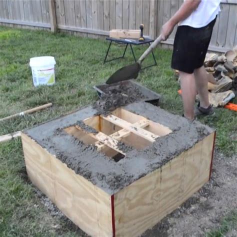 How To Make A Concrete Fire Pit | Concrete fire pits, Fire pit, Diy crafts