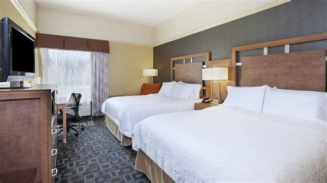 Hampton Inn Central New Jersey Hotel in Clinton, NJ