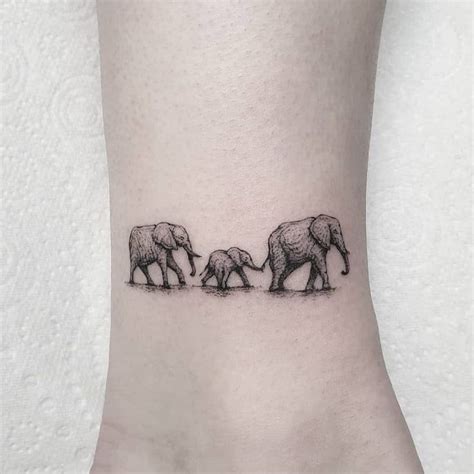 61 Cool Small Elephant Tattoo Ideas