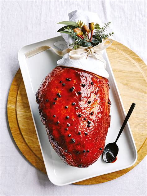 Easy Glazed Christmas Ham | Donna Hay