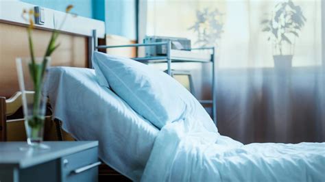 When To Get A Hospital Bed For Home Use – Forbes Health