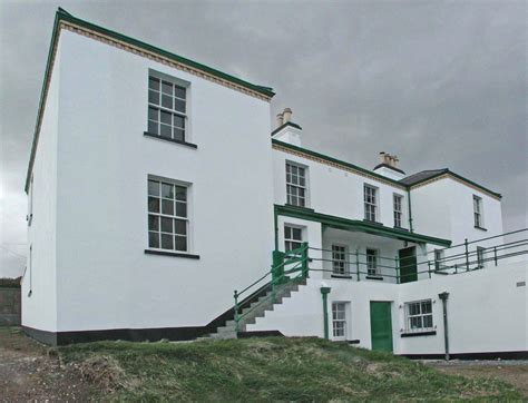 Blackhead Lighthouse - Hearth Historic Buildings Trust