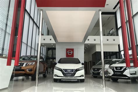 ETCM launches new Nissan showroom with global CI - paultan.org