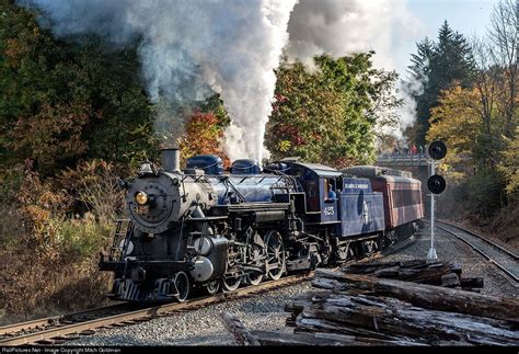 Reading & Northern 425 at Barnesville, Pennsylvania by Mitch Goldman ...