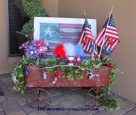 Extreme Domestication: ************** July 4th Porch Decor and DIY Firecrackers