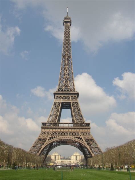 File:Paris-eiffel-tower.jpg - Wikitravel