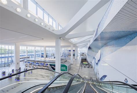 LaGuardia Terminal B Arrivals and Departures Hall / HOK | ArchDaily