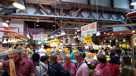 Stanley Park and Granville Island Public Market : Vancouver | Visions of Travel