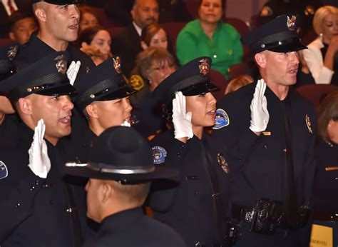 Golden West Criminal Justice Center graduates 20 new officers for SoCal ...