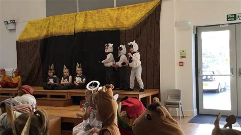 A Wriggly Nativity - The Animals’ dance on Vimeo