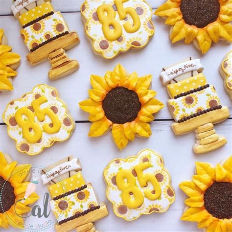 Pin by S L Williams on Sunflowers and Denim | Sunflower cookies, Flower sugar cookies, Sugar ...