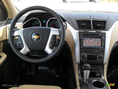 2011 Chevrolet Traverse LTZ Cashmere/Ebony Dashboard Photo #39427750 | GTCarLot.com