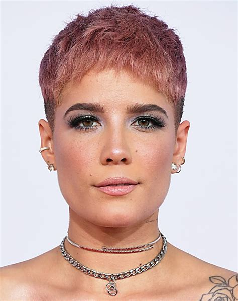 Halsey | Celebrity Haircuts Fall 2018 | POPSUGAR Beauty Photo 6