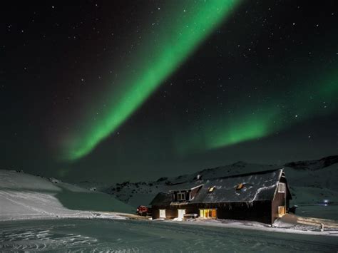 2 day tour to Landmannalaugar winter wonderland. Experience the ...