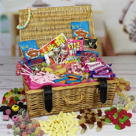 Personalised Retro Sweet Hampers UK | Buy Old Fashioned sweet hampers (Vintage!!)