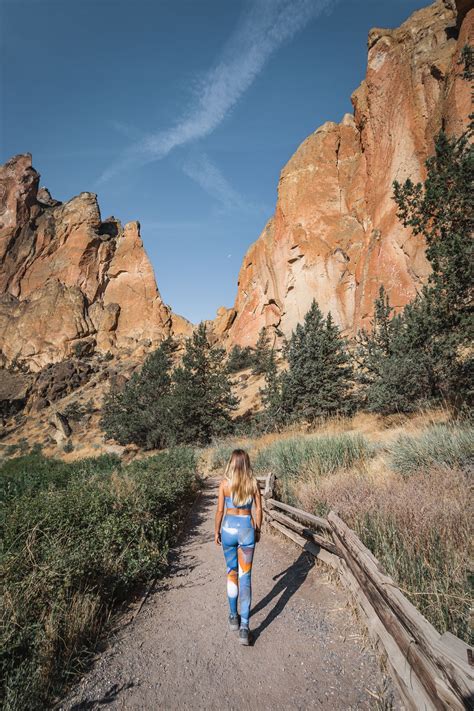 Hiking Smith Rock State Park in Oregon - The Break of Dawns | Smith rock state park, State parks ...