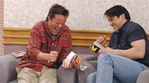 The 20 funniest Chandler Bing moments on ‘Friends’ | Yardbarker