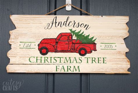 DIY Custom Christmas Tree Farm Sign - Cutesy Crafts