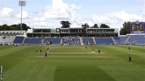 Glamorgan: County cricket club announce profit for 2015 - BBC Sport