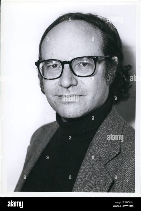 1977 - Walter Gilbert, American Nobel-Prize winner. © Keystone Pictures ...