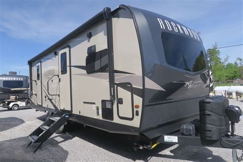 NEW 2023 ROCKWOOD ULTRA LITE 2608BS - Overview | Berryland Campers