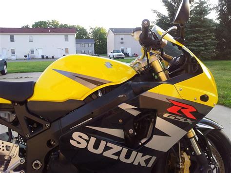04 GSXR-750 Yellow\Black for sale on 2040-motos